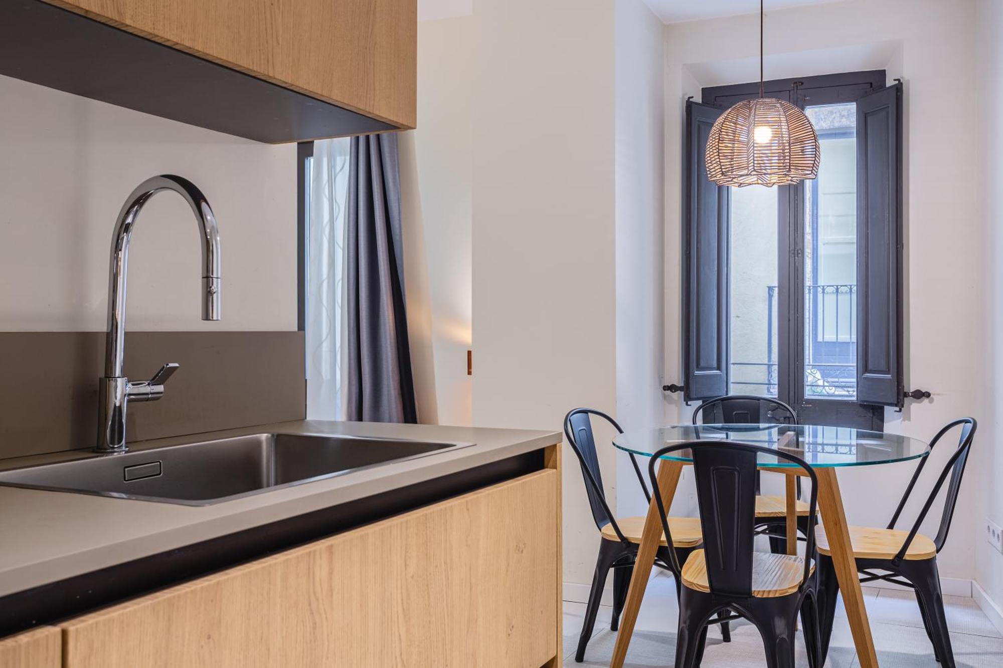 Apt 8 Geranio Girona Exterior photo