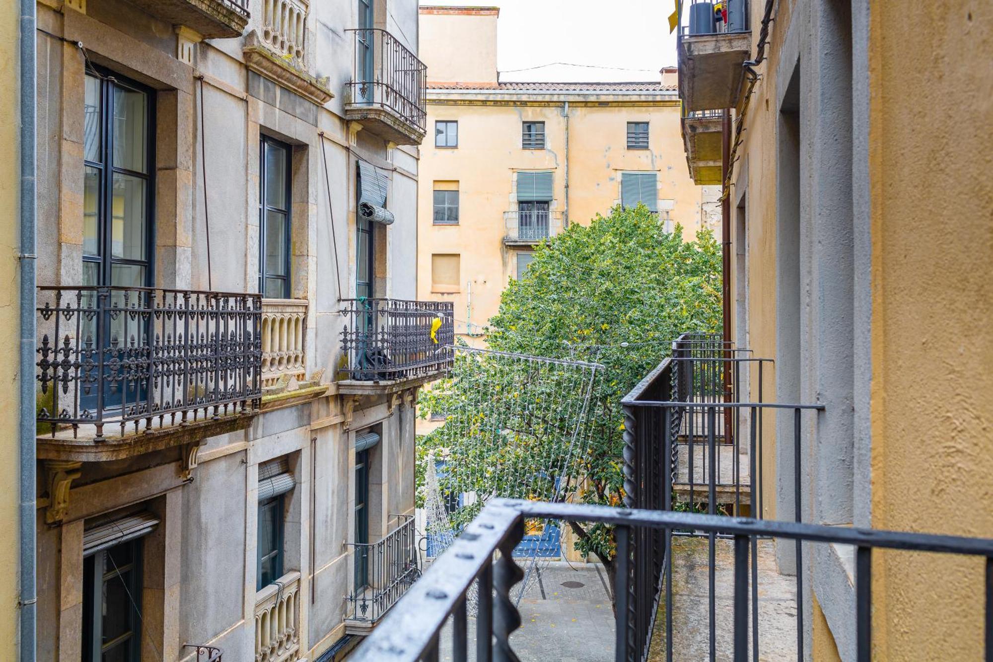 Apt 8 Geranio Girona Exterior photo